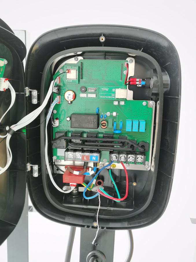 Internal Circuitry of Pilot & Piwin's Level 2 Home EV Charging Station